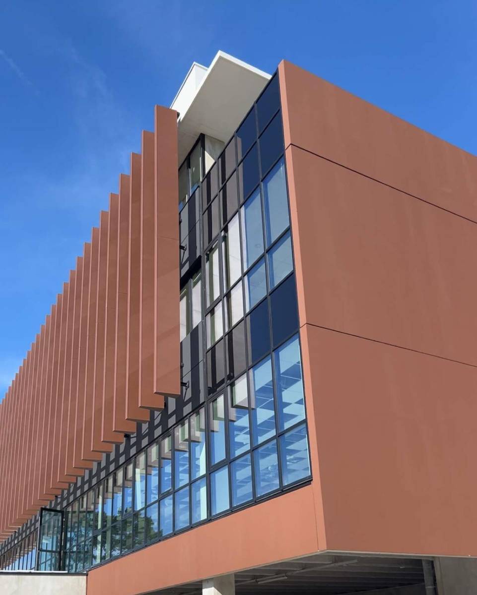 Immeuble de bureaux à Mérignac pendant l'installation du VRV Daikin