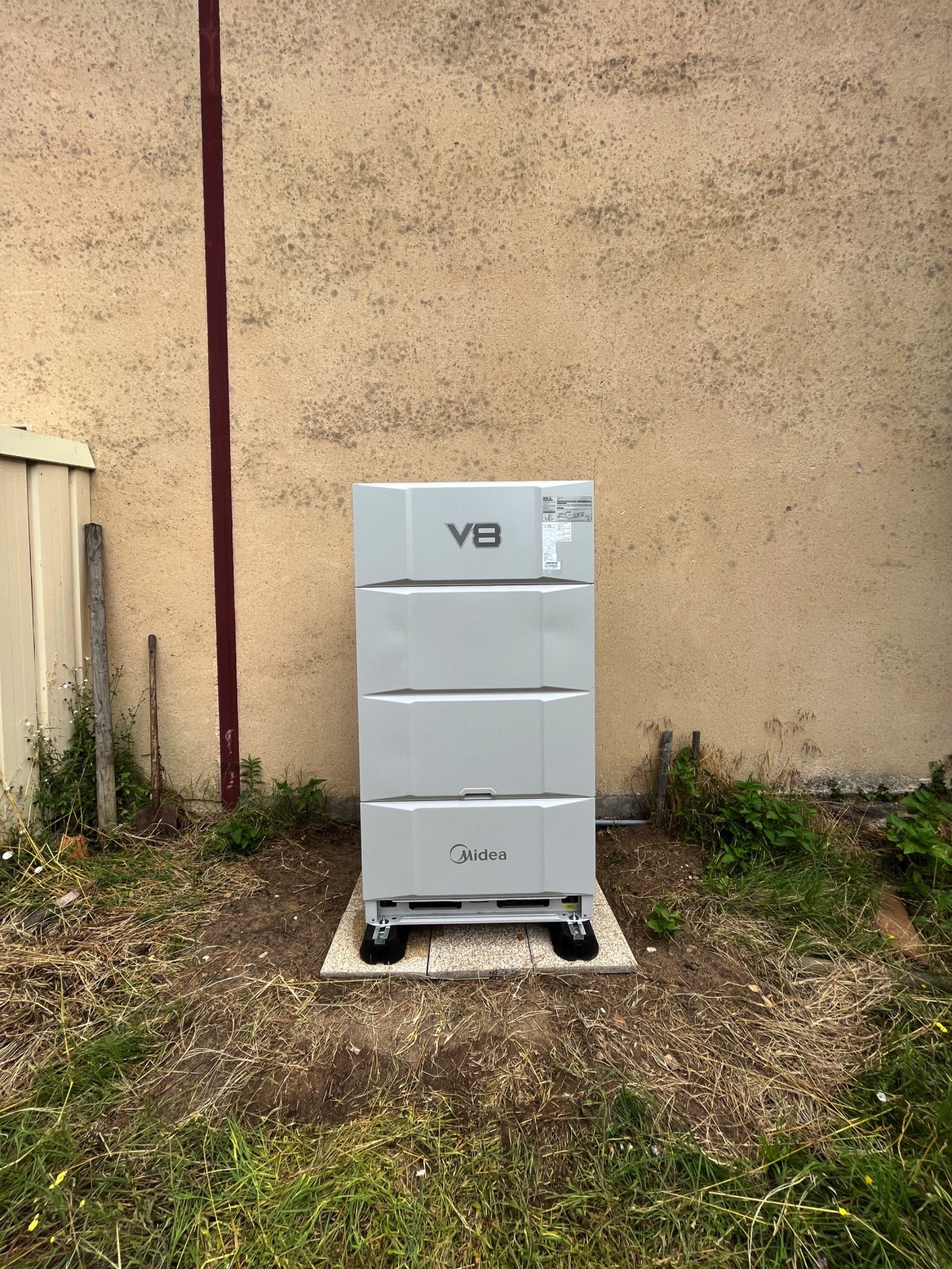 Groupe extérieur Midea de la climatisation du chai