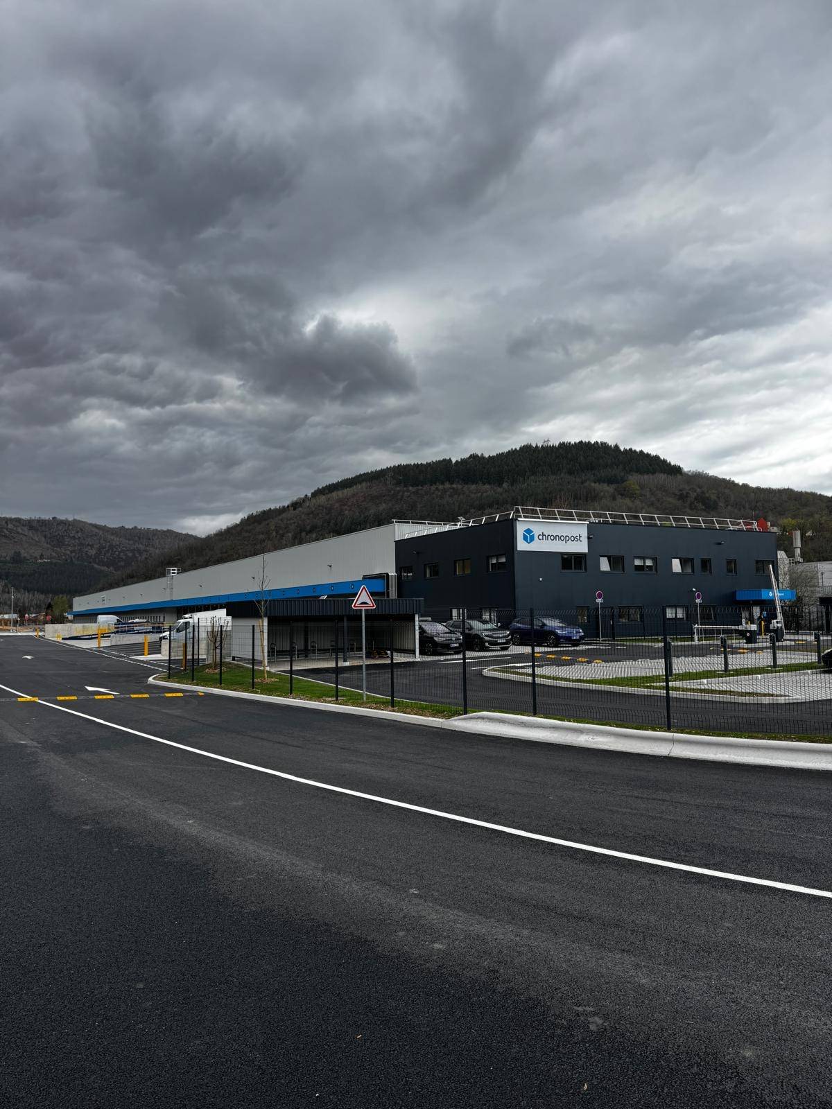 Bâtiment logistique Chronopost vu de l'extérieur