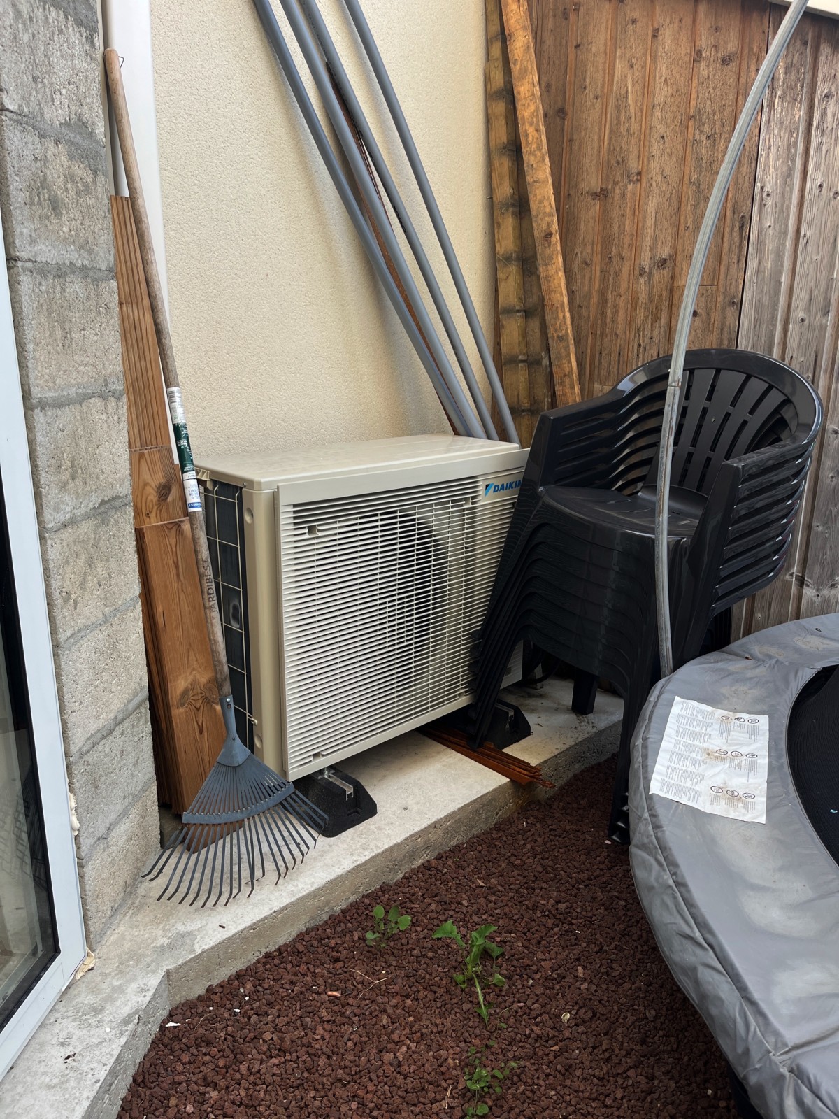 Groupe extérieur multisplit Daikin dissimulé