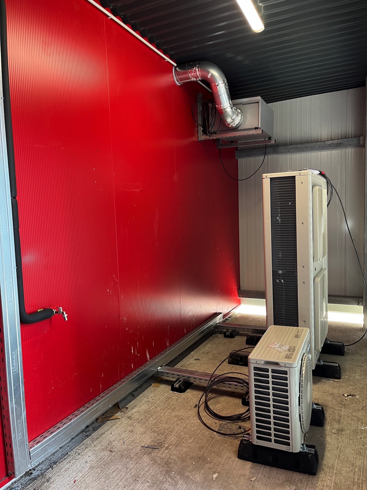 Groupe extérieur VRV Atlantic Fujitsu en local technique