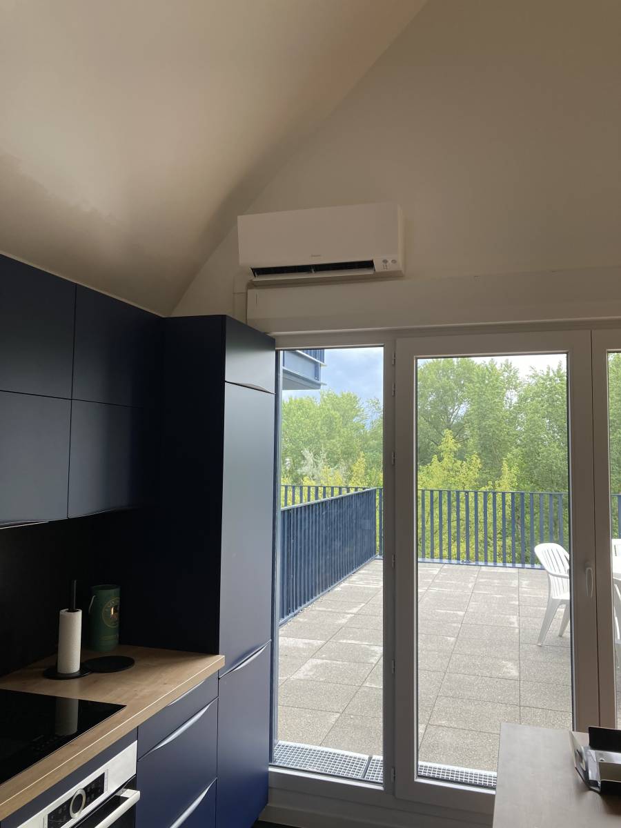 Mural Daikin Perfera 3,5 kW dans le séjour