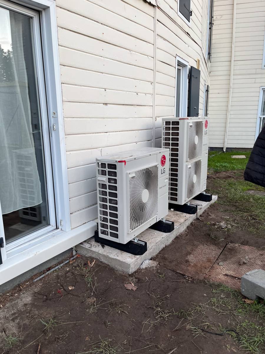Groupes de climatisation LG repositionnés sur une nouvelle dalle béton