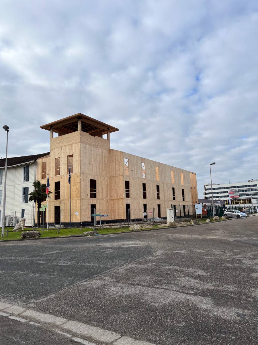 Chantier d'extension de l'hôtel Wood Inn à Mérignac