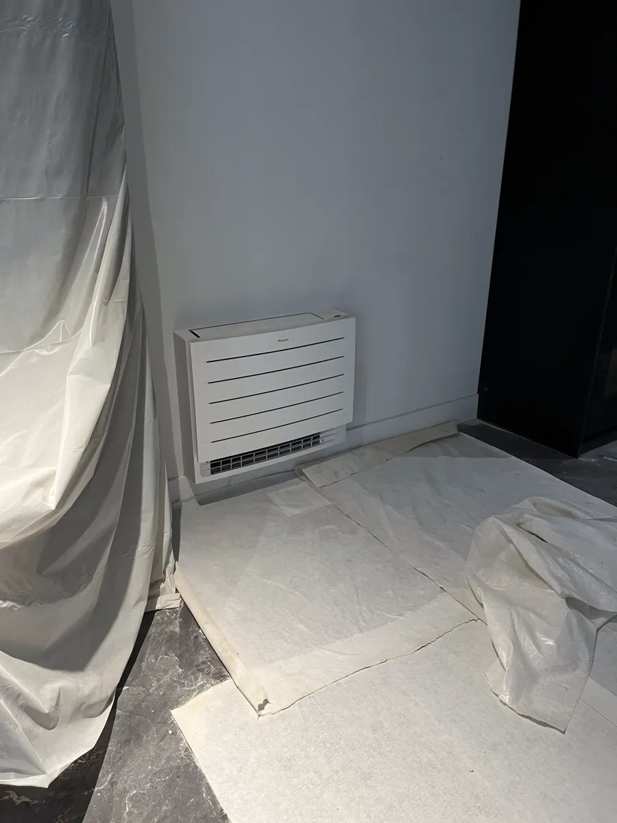 Pose de la console Daikin dans le séjour