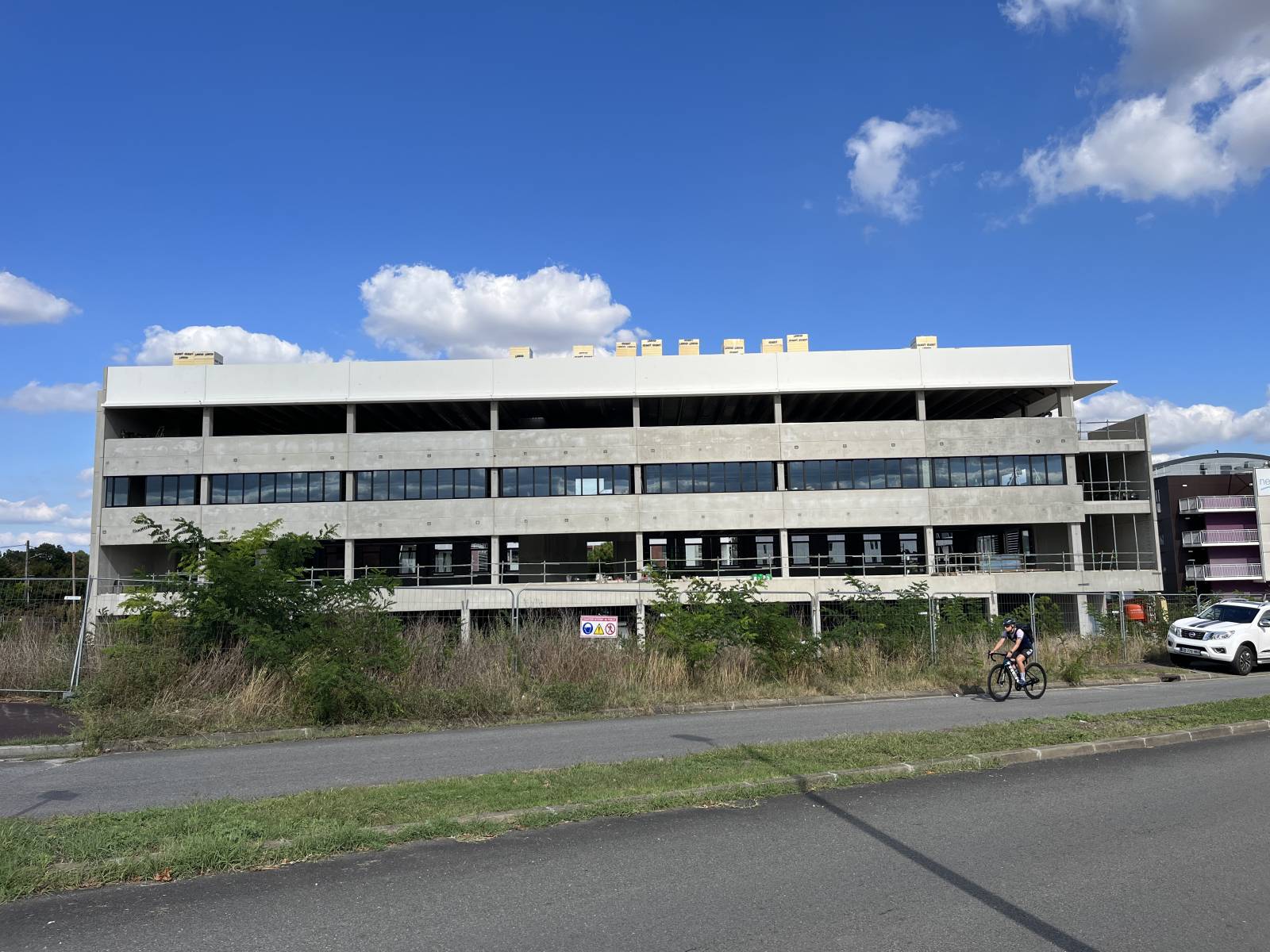 Façade de l'immeuble de bureaux Le First à Mérignac