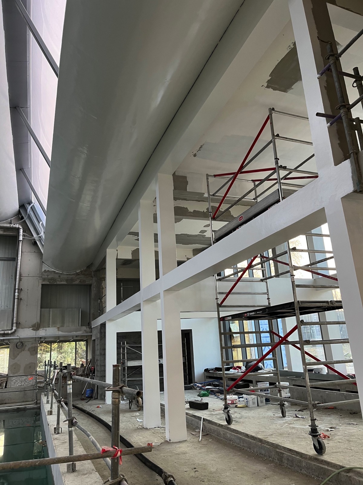 Bureaux du stade nautique de Talence pendant la rénovation du chauffage